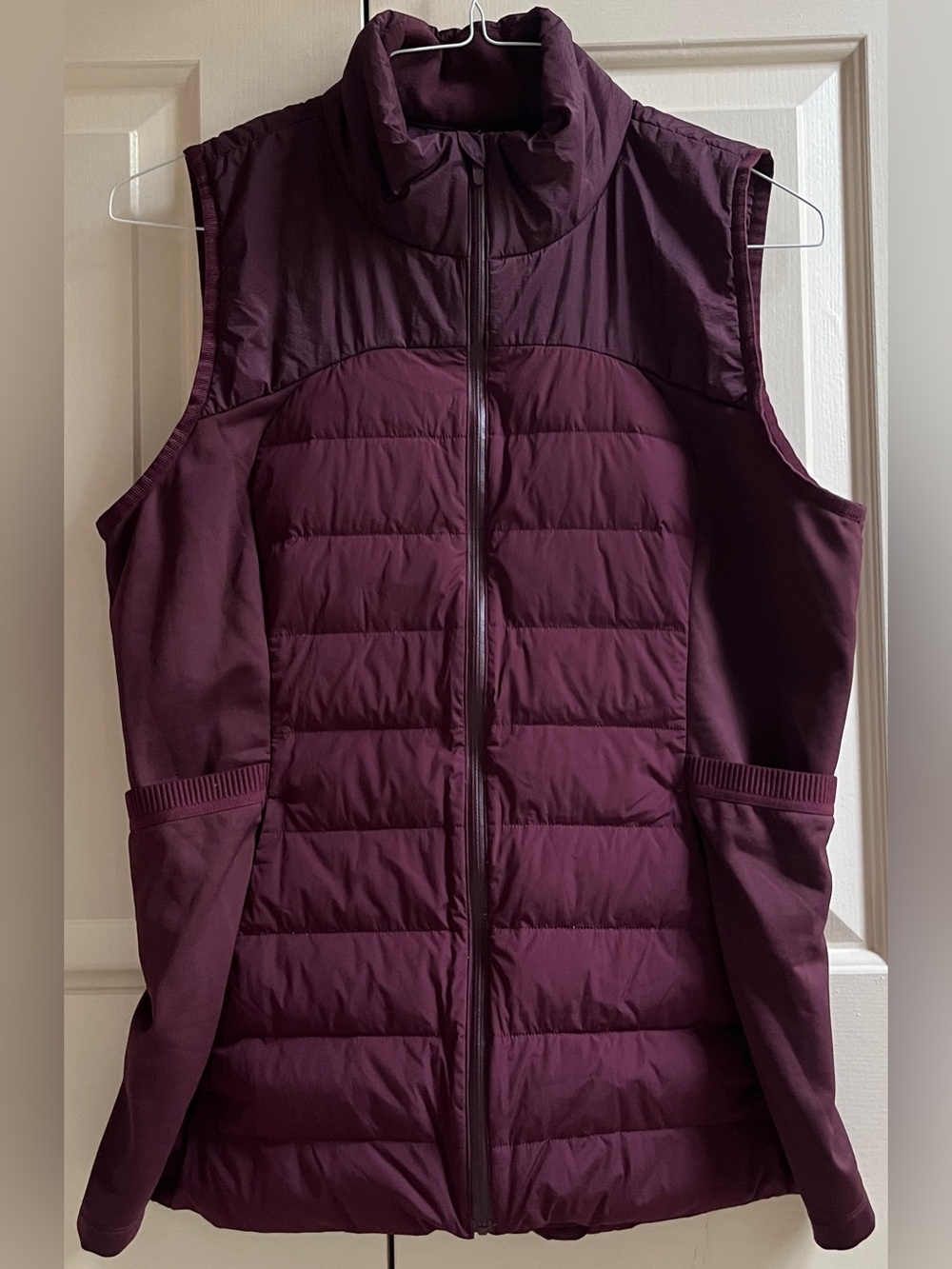 🍒LULULEMON sz 14 DOWN FOR IT ALL VEST 700-Fill CASSIS Jacket Burgundy/Maroon